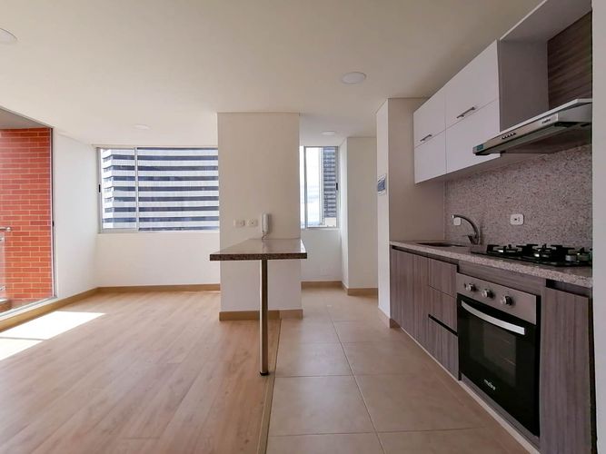 Apartamento de 2 alcobas en venta en La Catedral, Bogotá, 64 m² · foto 2 de 24