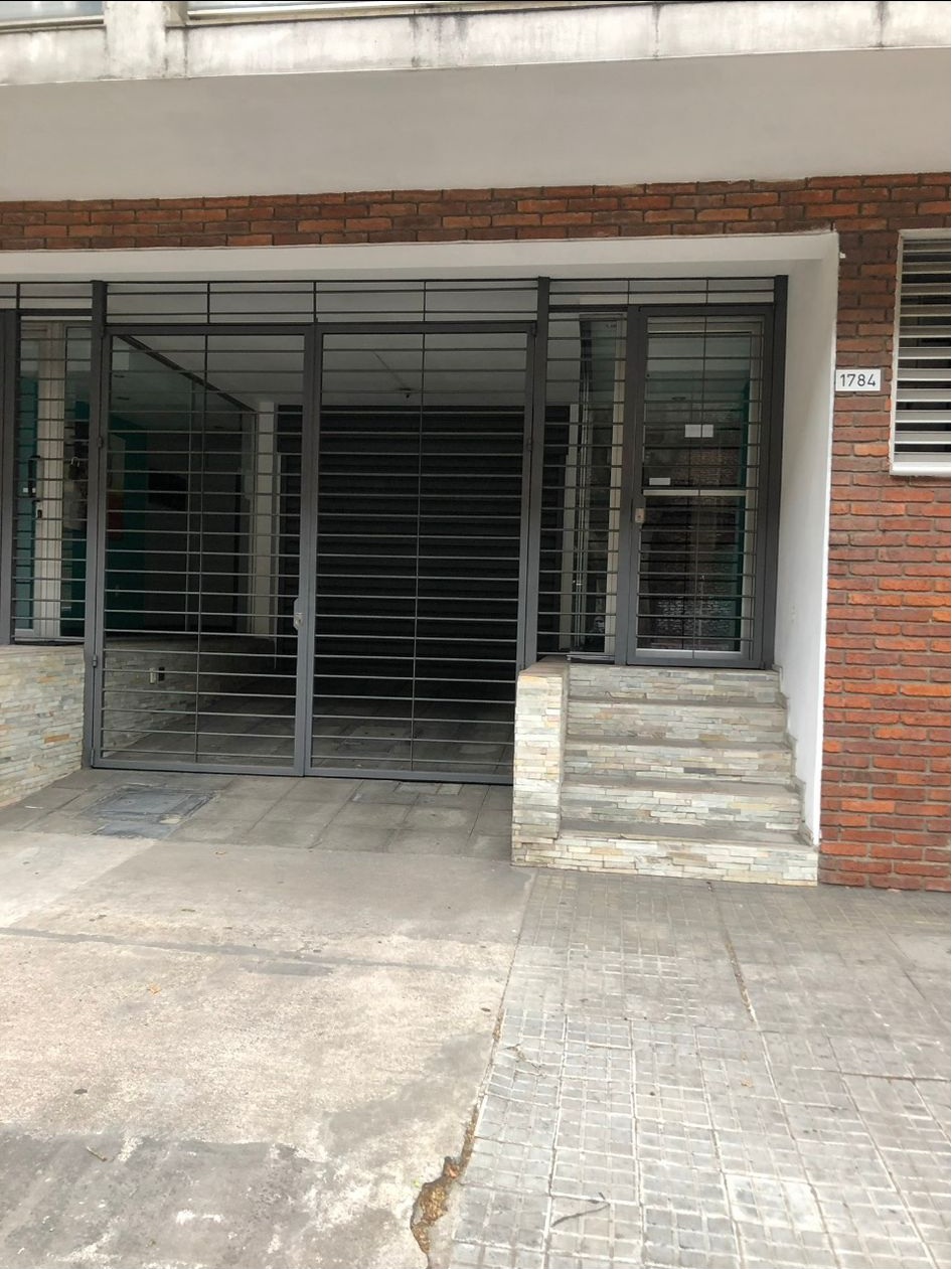 ALQUILER GARAJE EN ZONA AGUADA, A PASOS DEL PALACIO LEGISLATIVO Y DEL CENTRO, SIN GASTOS COMUNES · Foto 3
