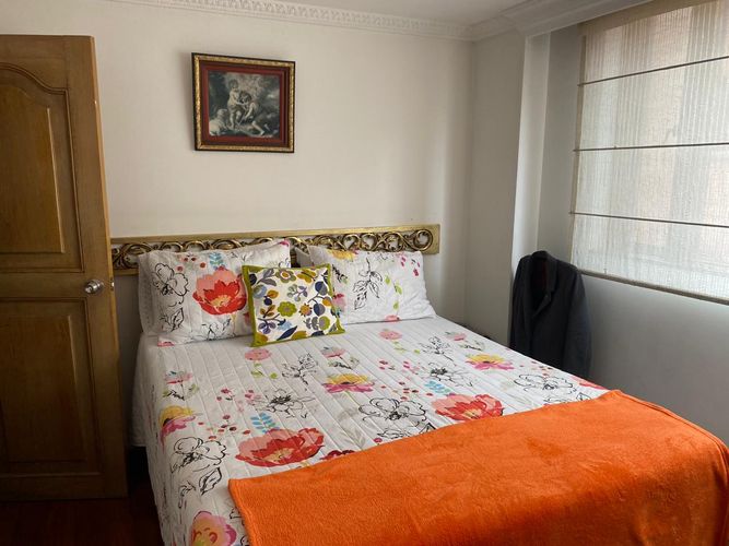 Apartamento de 3 alcobas en venta en Santa Barbara, Bogotá, 196 m² · foto 2 de 18