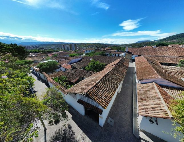 Casa de 6 alcobas en venta en Casco Urbano, Girón, 496 m² · foto 6 de 23