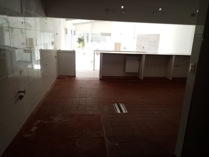 Local en arriendo en Tribunas Corcega, Pereira, 200 m² · foto 4 de 5