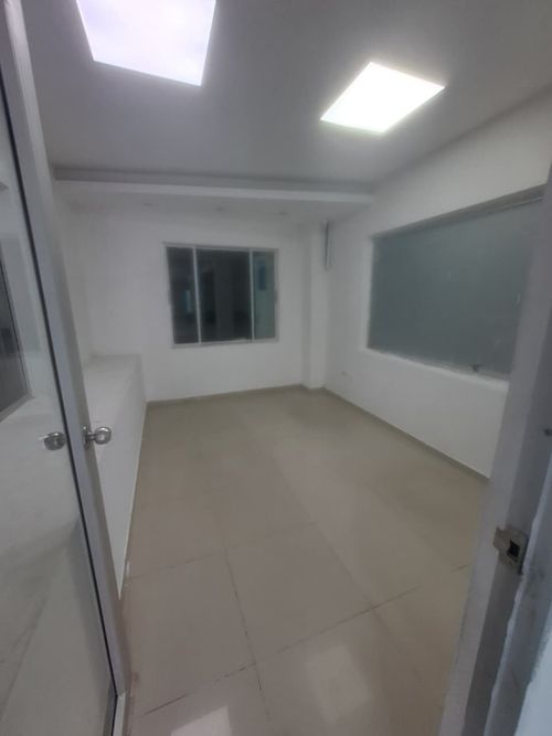 Oficina en arriendo en El Prado, Barranquilla, 1200 m² · foto 6 de 24