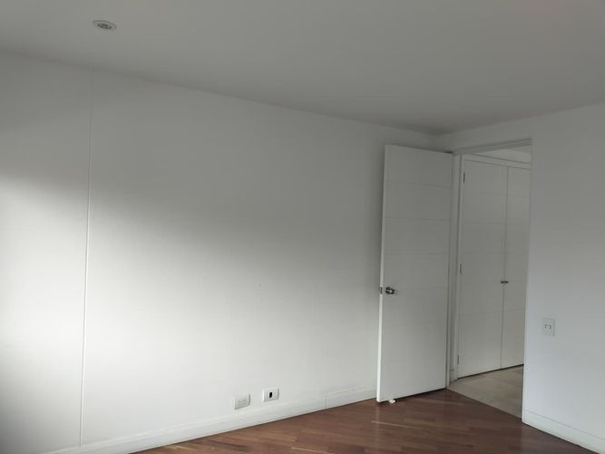 Apartamento de 2 alcobas en arriendo en Los Naranjos, Medellín, 190 m² · foto 16 de 19
