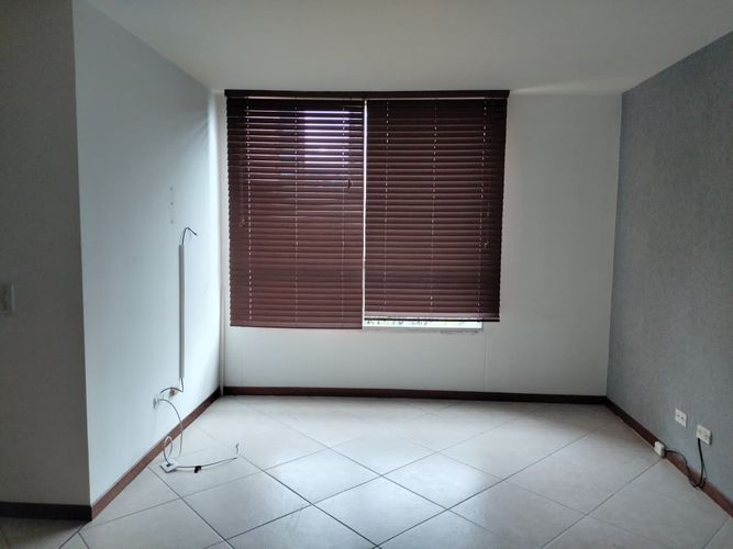 Apartamento de 3 alcobas en arriendo en El Poblado, Medellín, 103 m² · foto 8 de 18