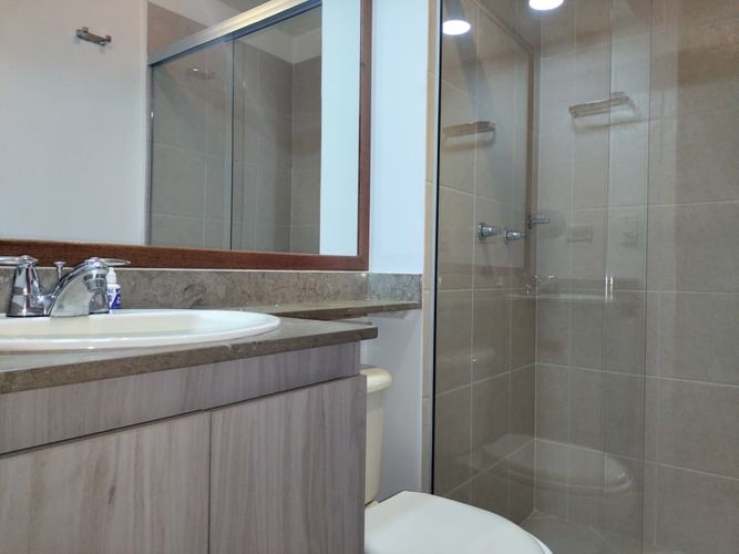 Apartamento de 3 alcobas en arriendo en El Poblado, Medellín, 103 m² · foto 18 de 18