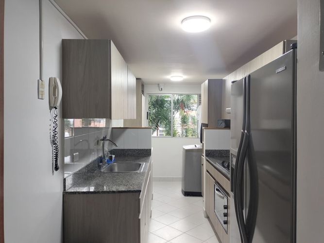 Apartamento de 3 alcobas en arriendo en El Poblado, Medellín, 103 m² · foto 6 de 18