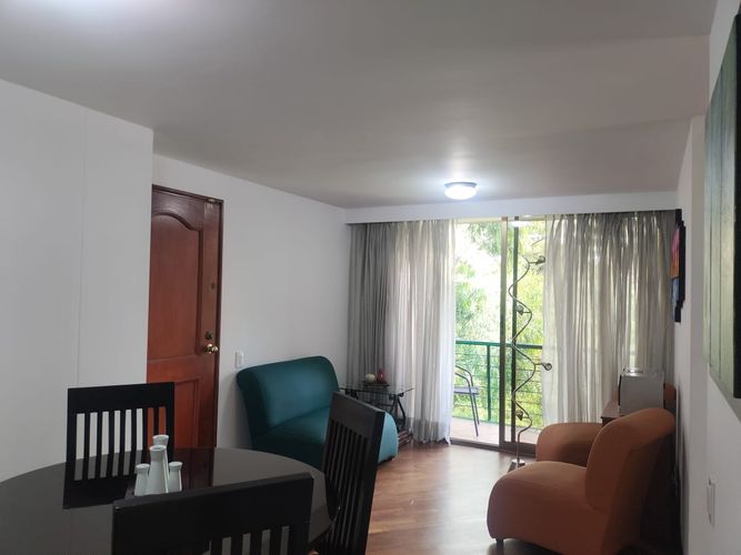Apartamento de 2 alcobas en arriendo en El Poblado, Medellín, 70 m² · foto 9 de 14