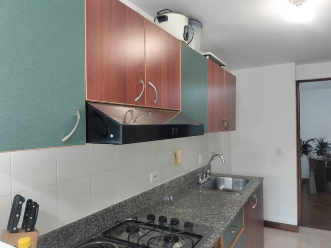 Apartamento de 2 alcobas en arriendo en El Poblado, Medellín, 70 m² · foto 3 de 14
