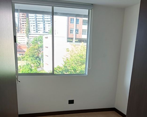 Apartamento de 3 alcobas en arriendo en Mugá, Envigado, 76 m² · foto 9 de 10