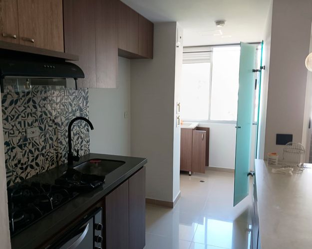 Apartamento de 3 alcobas en arriendo en Mugá, Envigado, 76 m² · foto 3 de 10