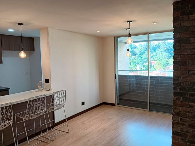 Apartamento de 3 alcobas en arriendo en Mugá, Envigado, 76 m² · foto 2 de 10