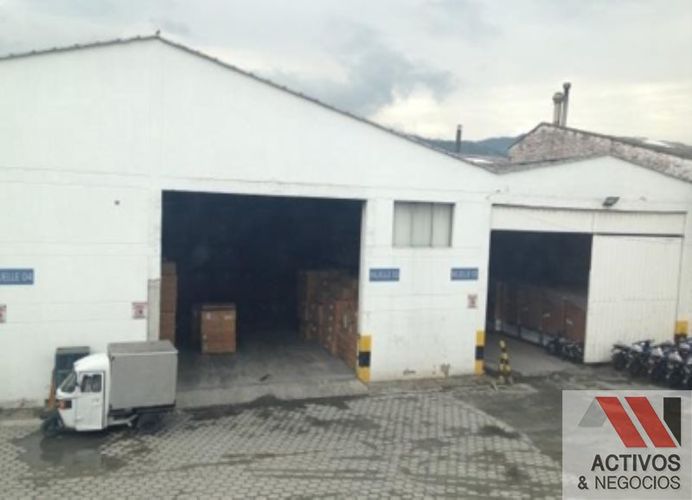 Bodega en venta en Los Naranjos, Itagüí · foto 2 de 14