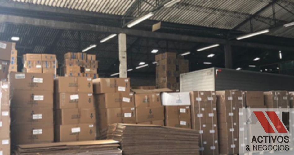 Bodega en venta en Los Naranjos, Itagüí · foto 3 de 14