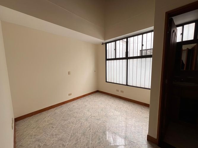 Apartamento de 3 alcobas en arriendo en Bolivariana, Medellín, 160 m² · foto 7 de 20