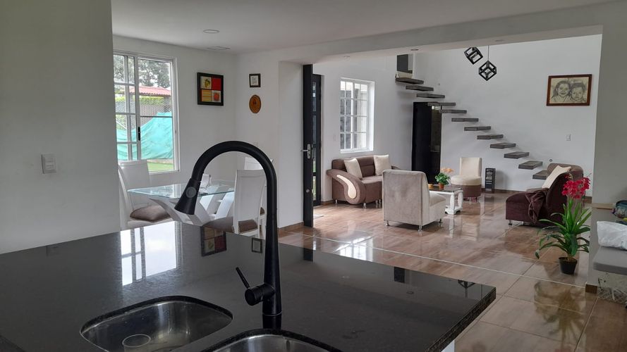 Casa de 3 alcobas en venta en Puerto Espejo, Armenia, 1242 m² · foto 16 de 22