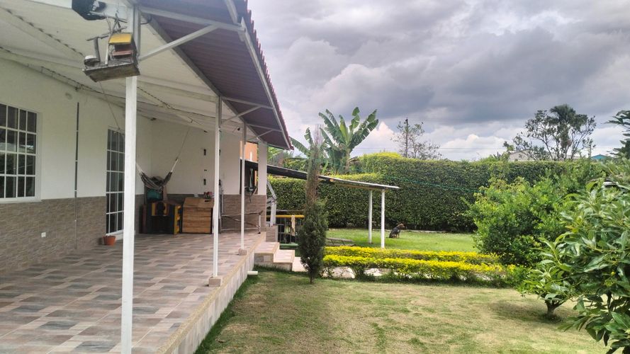 Casa de 3 alcobas en venta en Puerto Espejo, Armenia, 1242 m² · foto 7 de 22