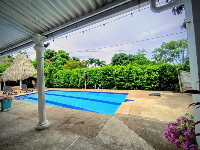 Casa de 5 alcobas en venta en Las Varas, Ricaurte, 1000 m² · foto 6 de 24