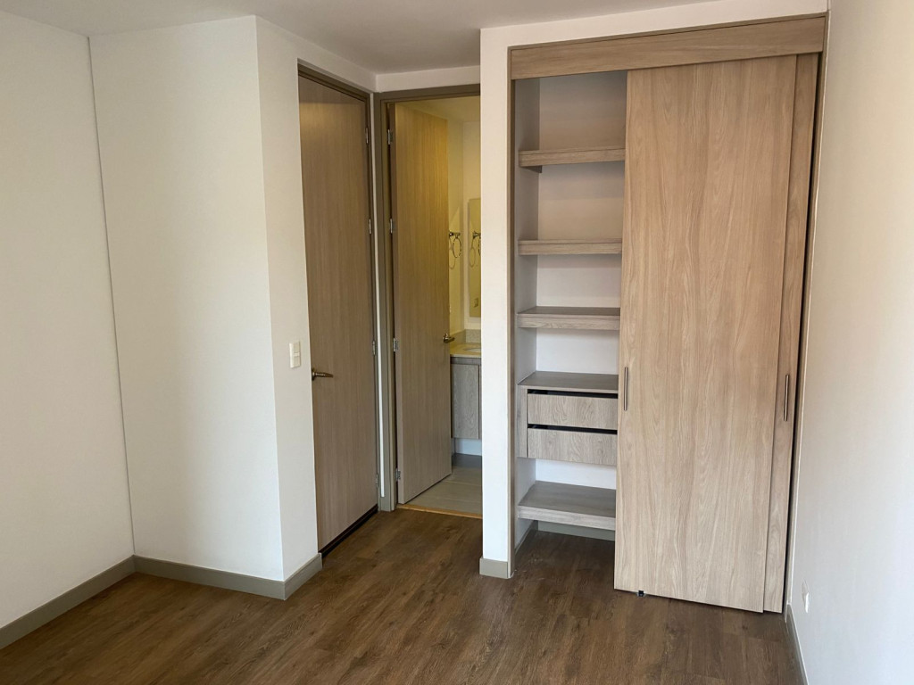 Apartamento en venta en Zuñiga, Envigado · foto 11 de 24