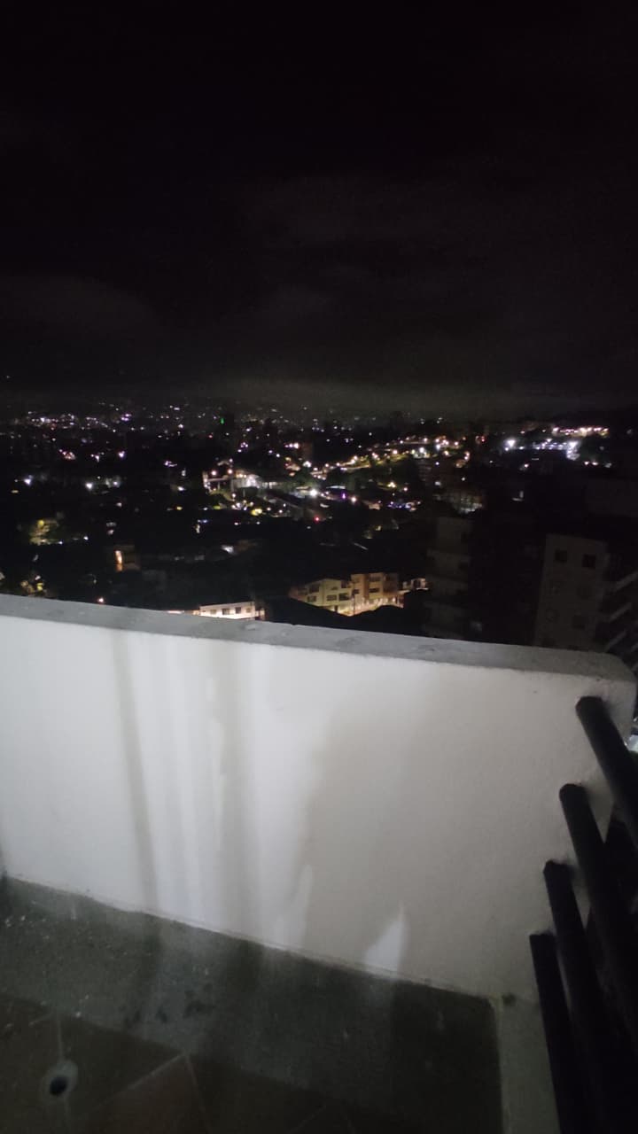 Apartamento en arriendo en San Javier No.1, Medellín · foto 8 de 24