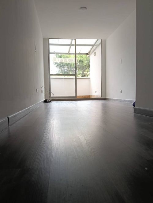 Apartamento de 2 alcobas en venta en Las Lomitas, Envigado, 64 m² · foto 8 de 24
