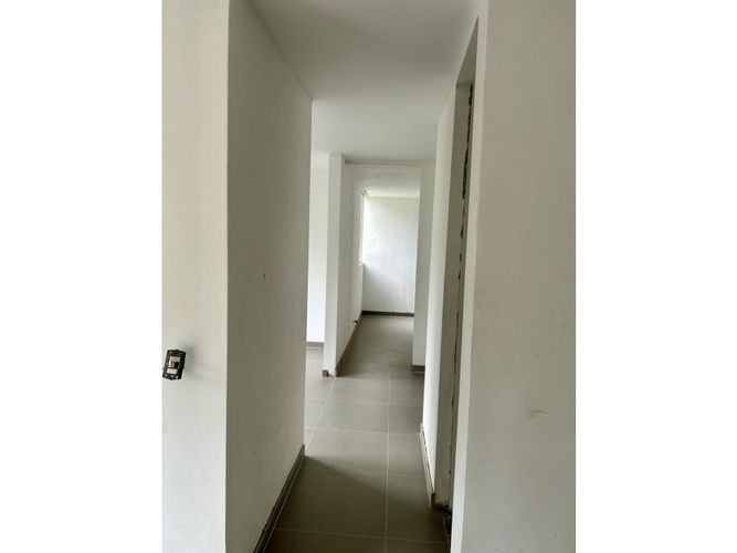 Apartamento de 2 alcobas en venta en San Jose, Sabaneta, 56 m² · foto 5 de 13