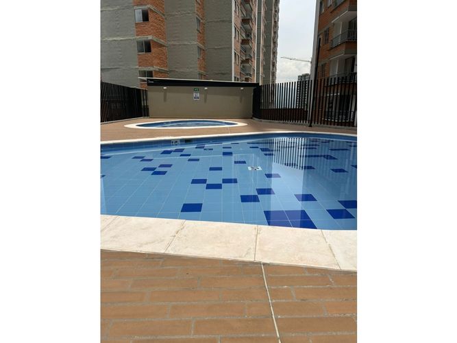 Apartamento de 2 alcobas en venta en San Jose, Sabaneta, 56 m² · foto 8 de 13