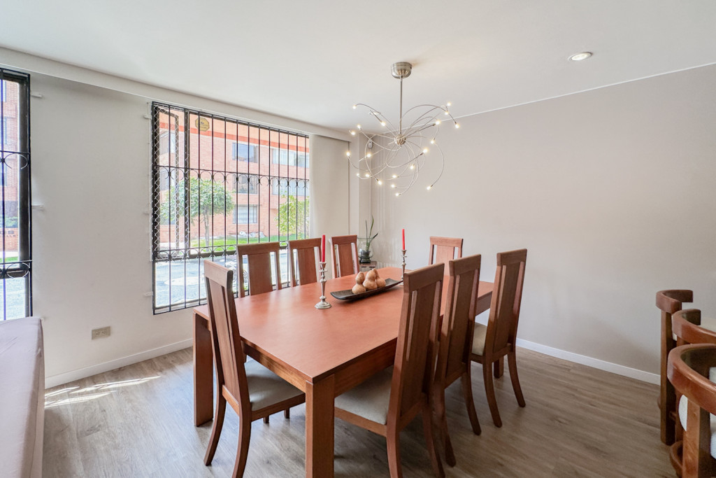 Apartamento en venta en Santa Barbara Occidental, Bogotá · foto 4 de 20