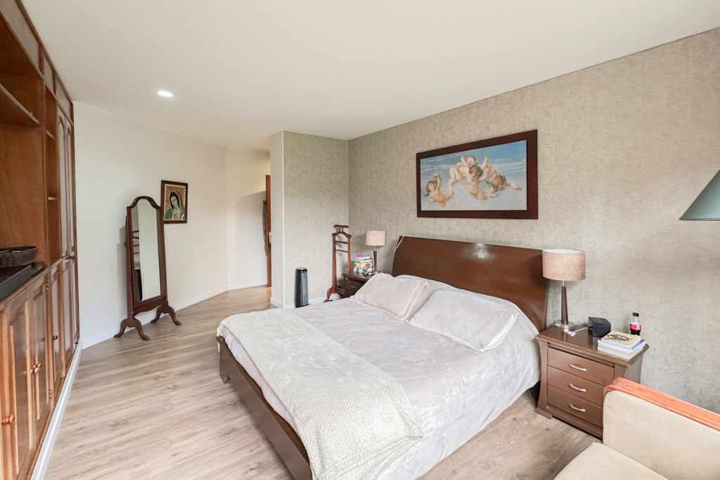 Apartamento en venta en Santa Barbara Occidental, Bogotá · foto 10 de 20