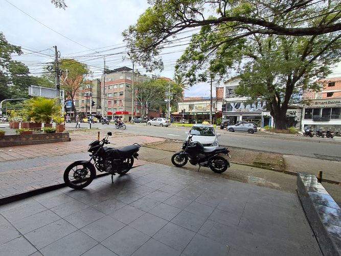 Local en arriendo en Laureles, Medellín, 35 m² · foto 2 de 20