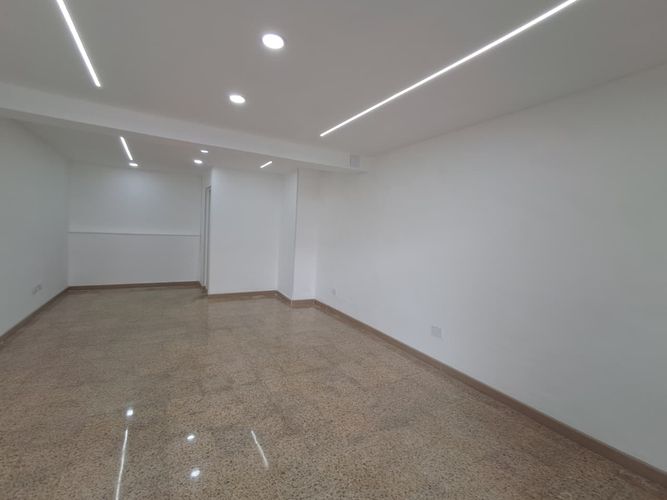 Local en arriendo en Laureles, Medellín, 35 m² · foto 7 de 20