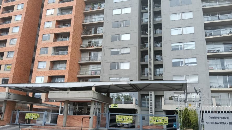 Apartamento en venta en Portales Del Norte, Bogotá · foto 18 de 19