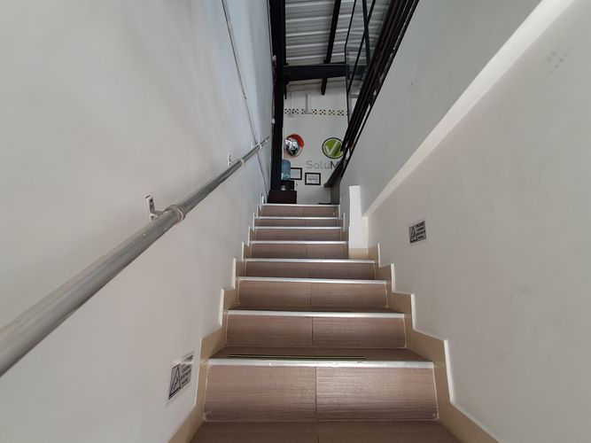 Local en arriendo en Cristo Rey, Medellín, 126 m² · foto 18 de 20