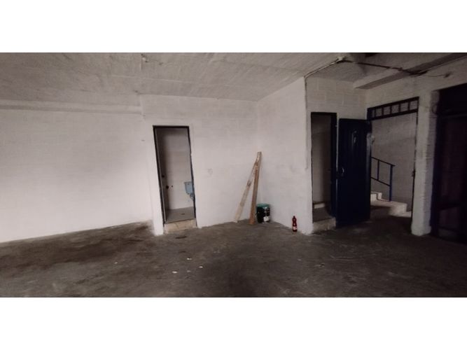 Bodega en arriendo en Laureles, Medellín, 510 m² · foto 8 de 13