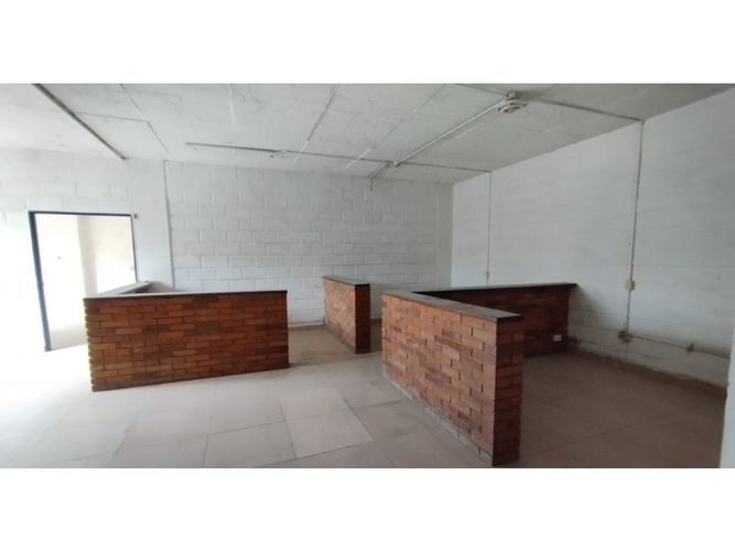 Bodega en arriendo en Laureles, Medellín, 510 m² · foto 9 de 13