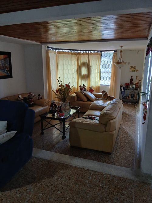 Casa de 5 alcobas en venta en Ciudad Jardin, Barranquilla, 410 m² · foto 9 de 24