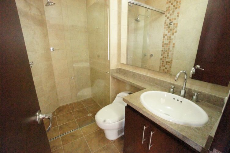 Apartamento de 4 alcobas en venta en La Calleja, Bogotá, 253 m² · foto 6 de 24