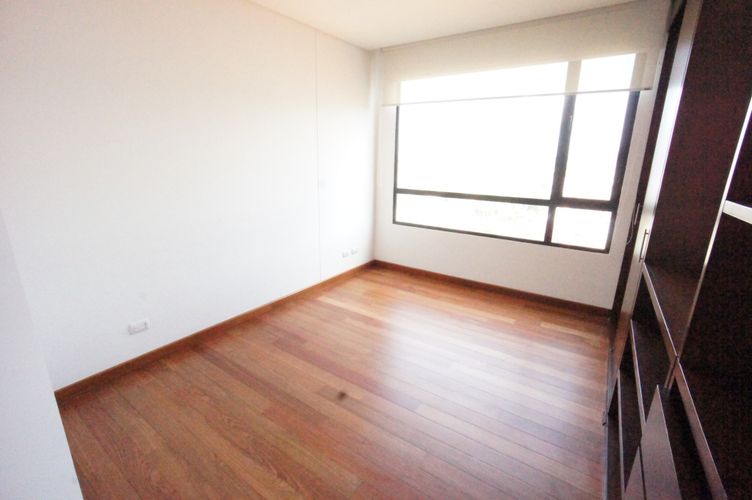 Apartamento de 4 alcobas en venta en La Calleja, Bogotá, 253 m² · foto 7 de 24