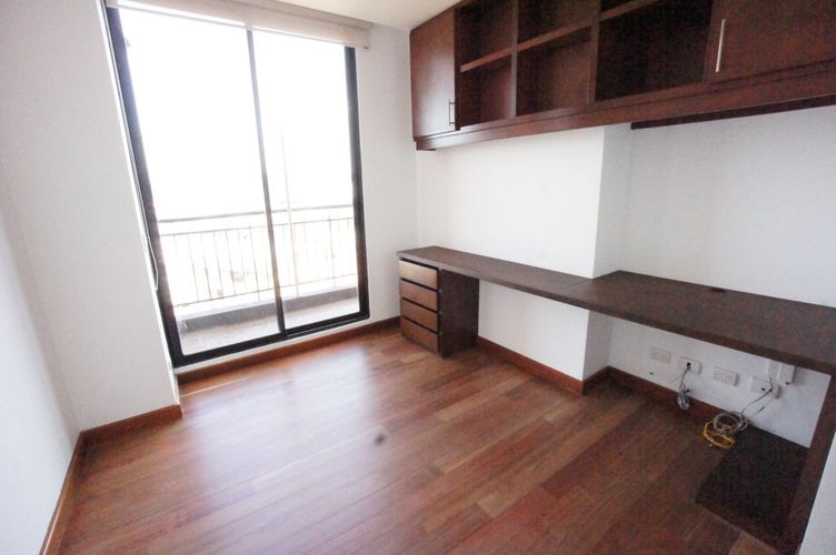 Apartamento de 4 alcobas en venta en La Calleja, Bogotá, 253 m² · foto 19 de 24