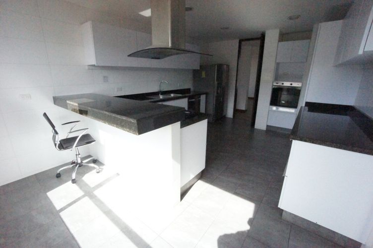 Apartamento de 4 alcobas en venta en La Calleja, Bogotá, 253 m² · foto 24 de 24