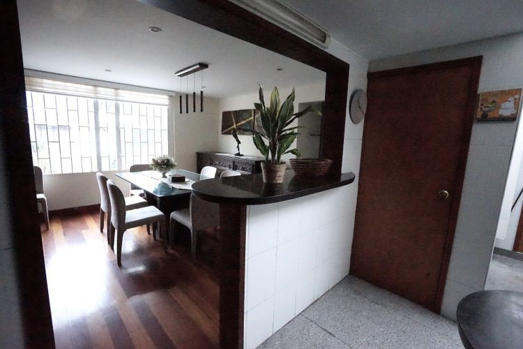 Casa de 5 alcobas en venta en Polo Club, Bogotá, 238 m² · foto 6 de 24