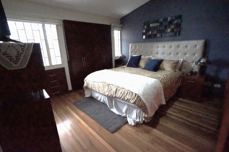 Casa de 5 alcobas en venta en Polo Club, Bogotá, 238 m² · foto 17 de 24