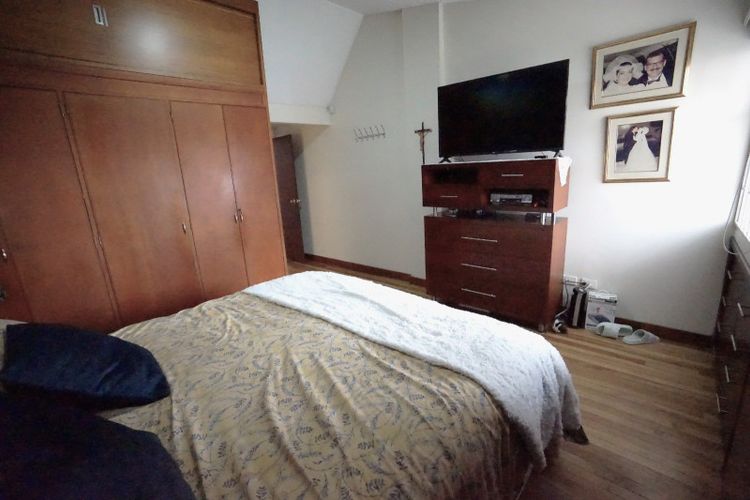 Casa de 5 alcobas en venta en Polo Club, Bogotá, 238 m² · foto 19 de 24