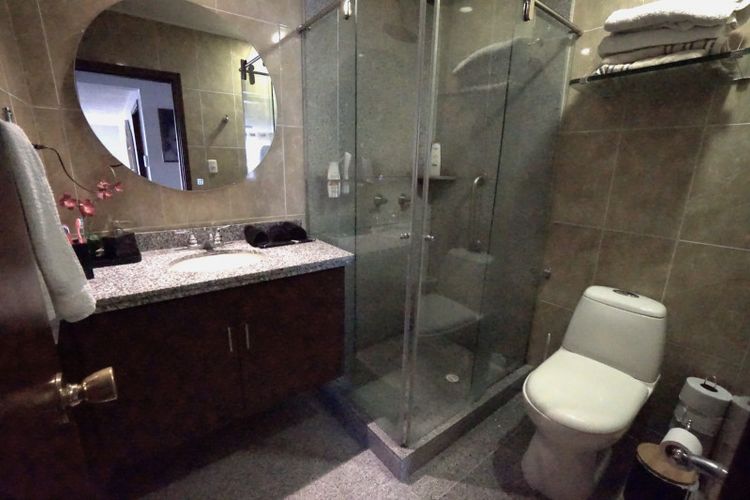 Casa de 5 alcobas en venta en Polo Club, Bogotá, 238 m² · foto 23 de 24
