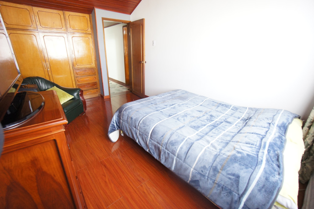 Casa en venta en Ricaurte, Bogotá · foto 12 de 24