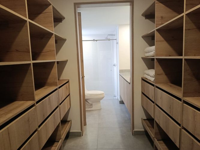 Apartamento de 3 alcobas en arriendo en San Lucas, Medellín, 170 m² · foto 10 de 22