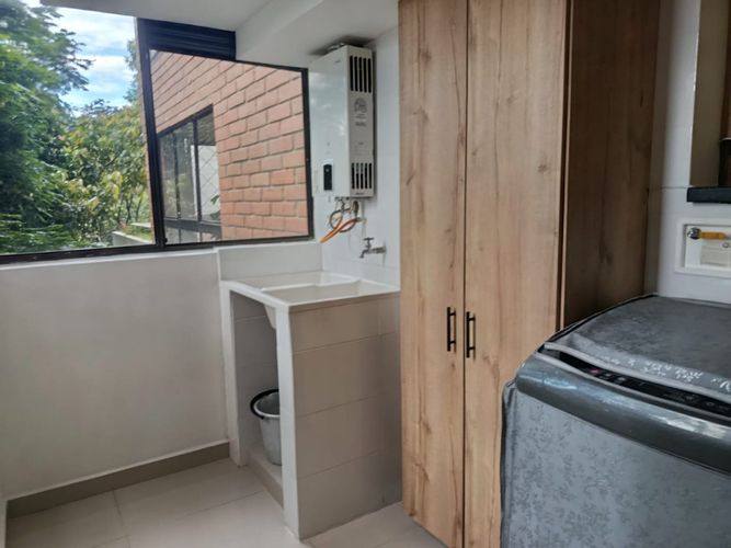 Apartamento de 3 alcobas en arriendo en San Lucas, Medellín, 170 m² · foto 20 de 22