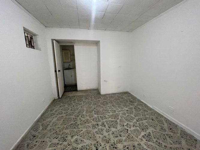 Oficina en arriendo en Suramericana, Medellín, 30 m² · foto 8 de 8
