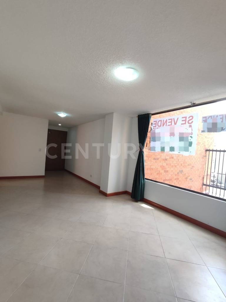 Apartamento en venta en Marly, Bogotá · foto 2 de 12