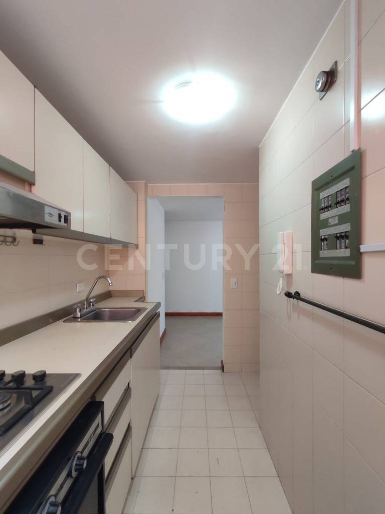 Apartamento en venta en Marly, Bogotá · foto 5 de 12