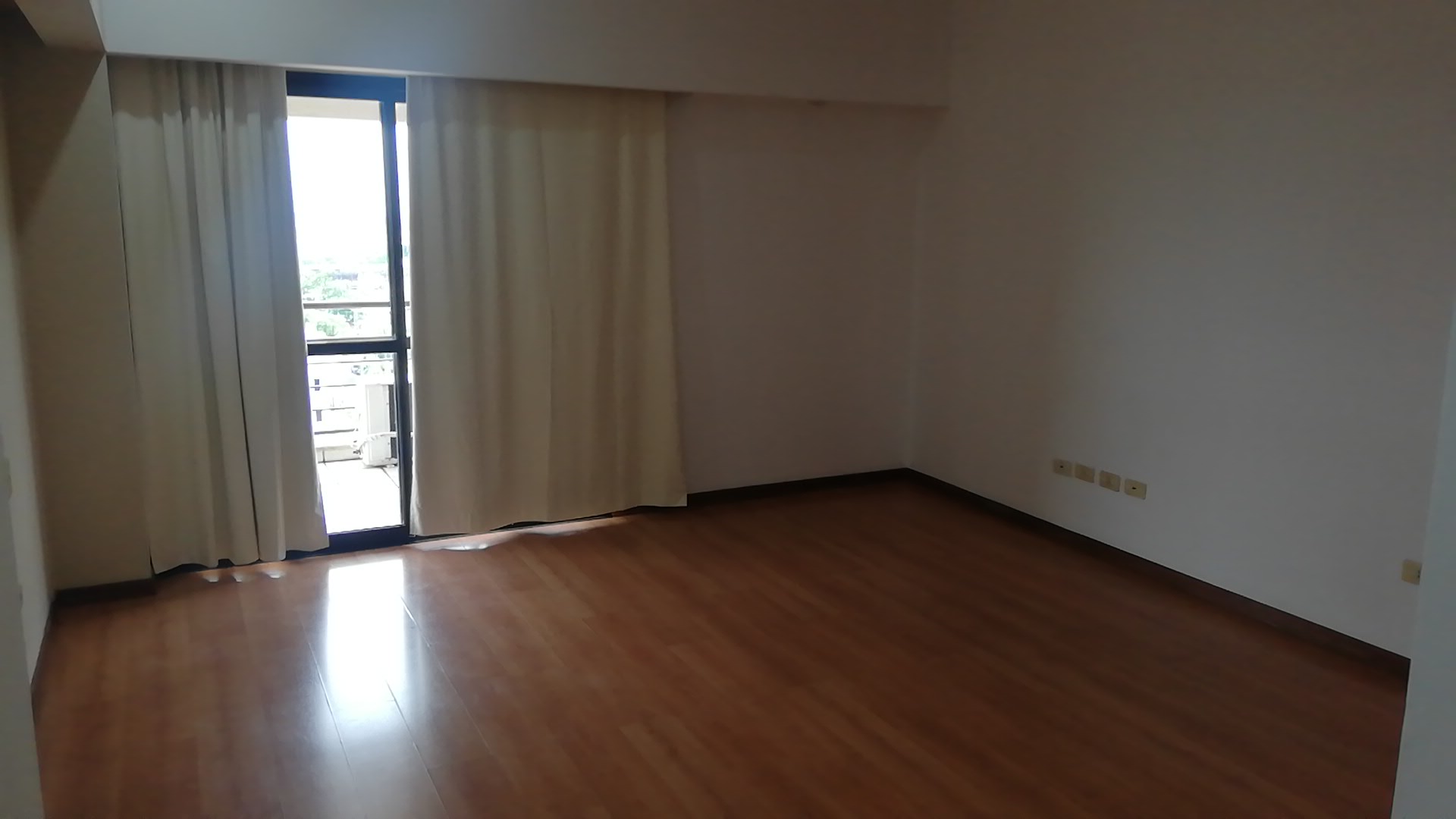Amplio y Sofisticado Departamento de 287 m² en el corazón de Las Mercedes — foto 2